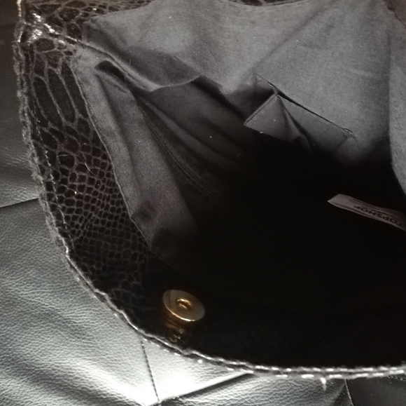 UK purchased clutch - Picture 2 of 6